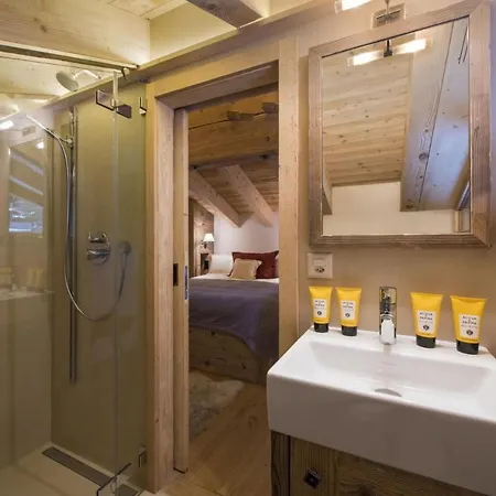 Berarde Chalet, 150m To La Rouge Piste Holiday home