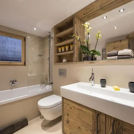 Berarde Chalet, 150m To La Rouge Piste Holiday home
